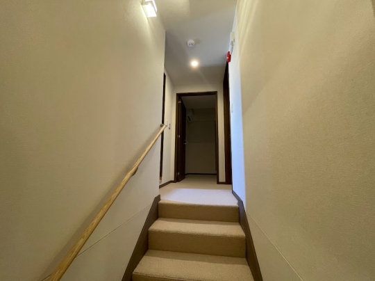 Connecting staircase