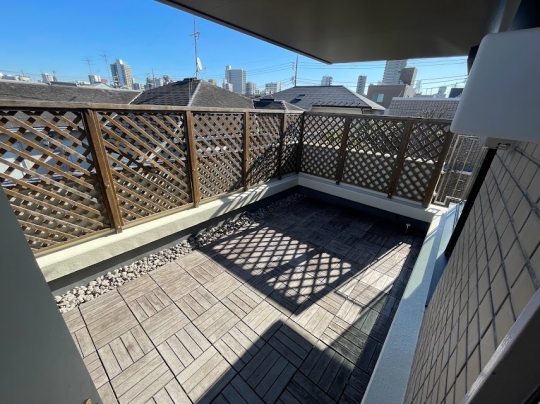 Master Bedroom Balcony
